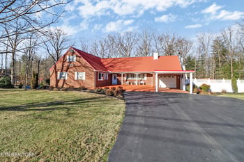 588 Catoosa Rd, Wartburg, TN 37887