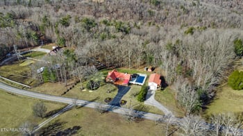 588 Catoosa Rd, Wartburg, TN 37887