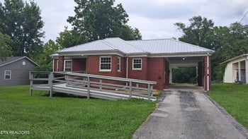 59 Brown Ave, Crossville, TN 38555