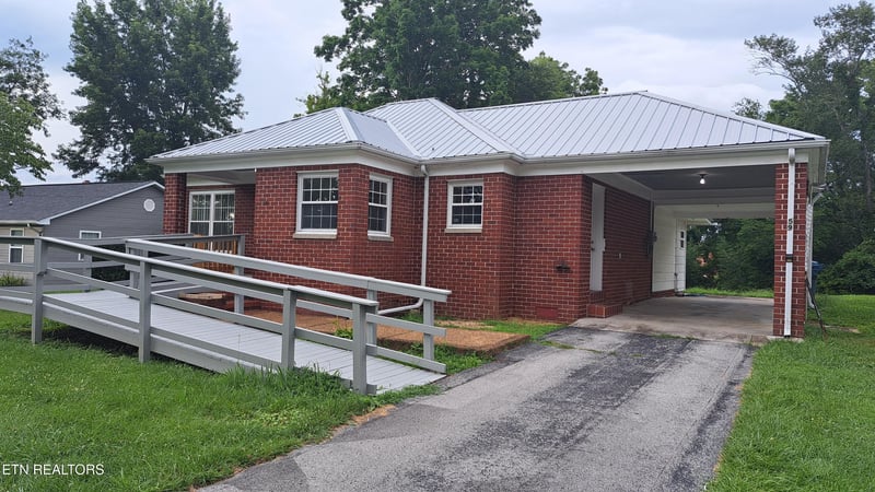 59 Brown Ave, Crossville, TN 38555