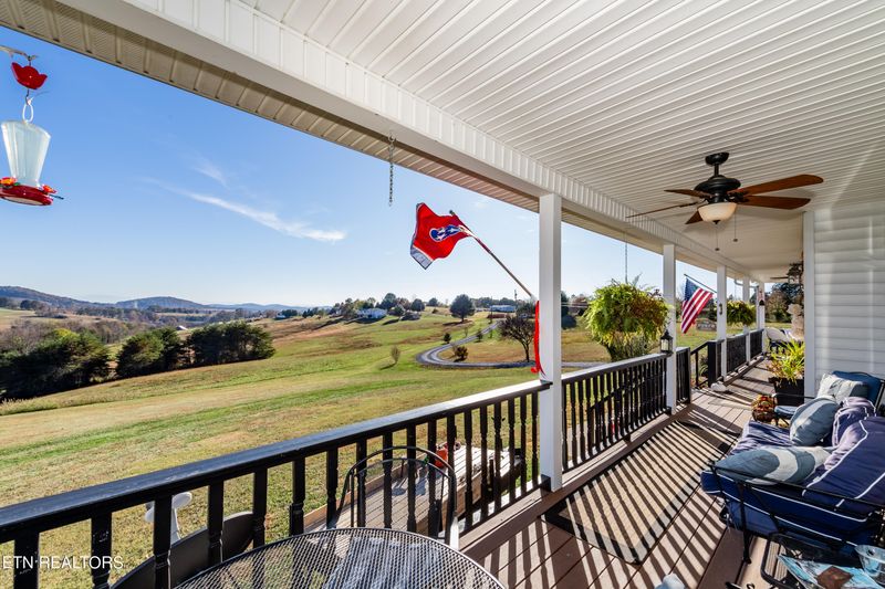 590 Kenneth Roach Ln, Rutledge, TN 37861