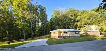 590 Litton Rd, Oneida, TN 37841