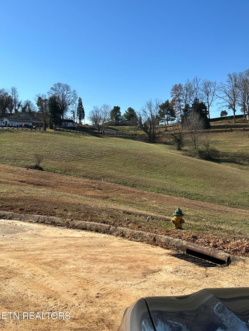 590 River Rd, Loudon, TN 37774