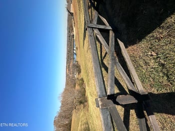 590 River Rd, Loudon, TN 37774