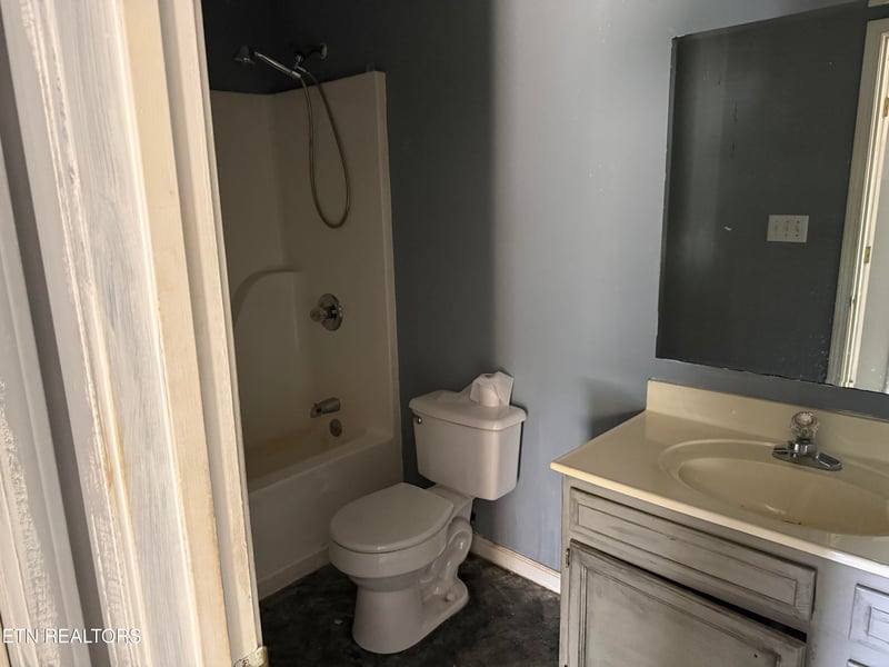 5900 David Johnson Rd, Knoxville, TN 37918
