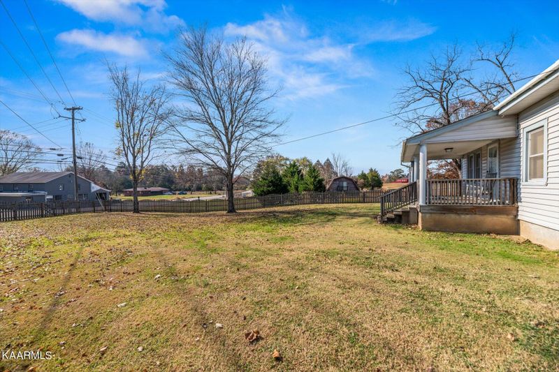 5901 Mcginnis Rd, Corryton, TN 37721