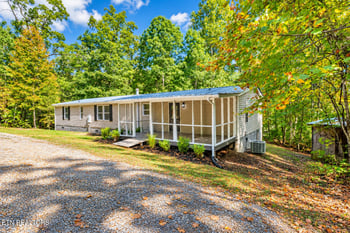 5903 Omega Dr, Tallassee, TN 37878