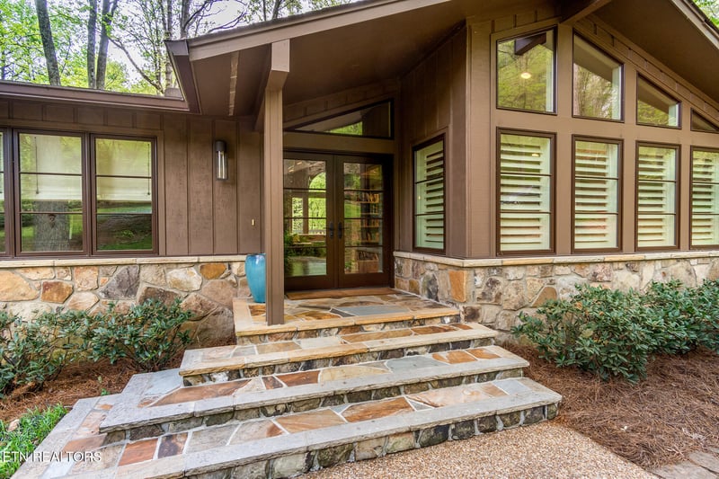 5908 SW Glen Forest Ln, Knoxville, TN 37919