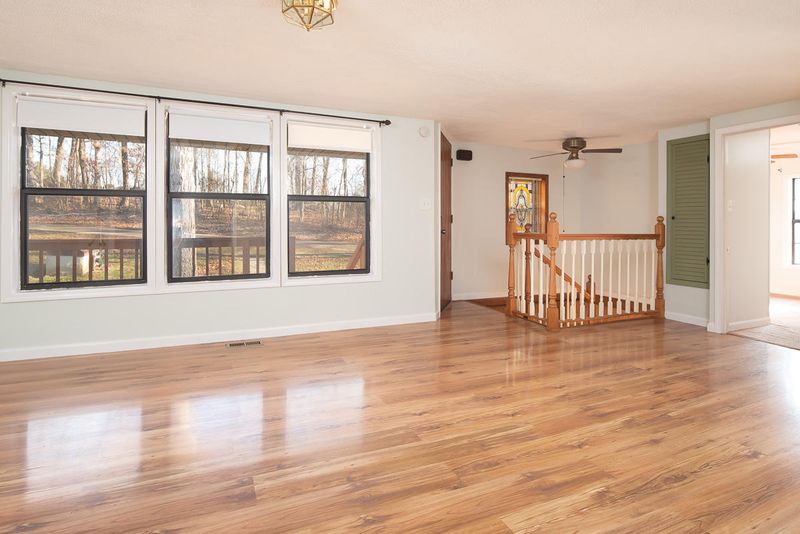 591 Cornett Rd, Lenoir City, TN 37771