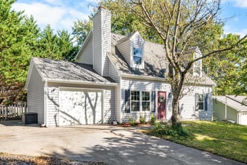 5915 Autumn Oaks Ln, Knoxville, TN 37921