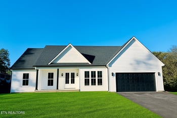 5915 Nature Ln, Knoxville, TN 37912
