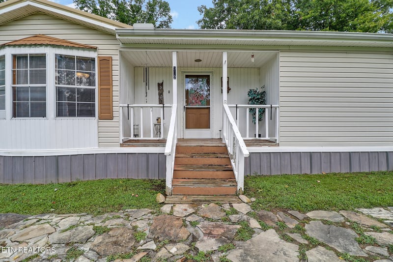 592 Heidel Rd, Wartburg, TN 37887