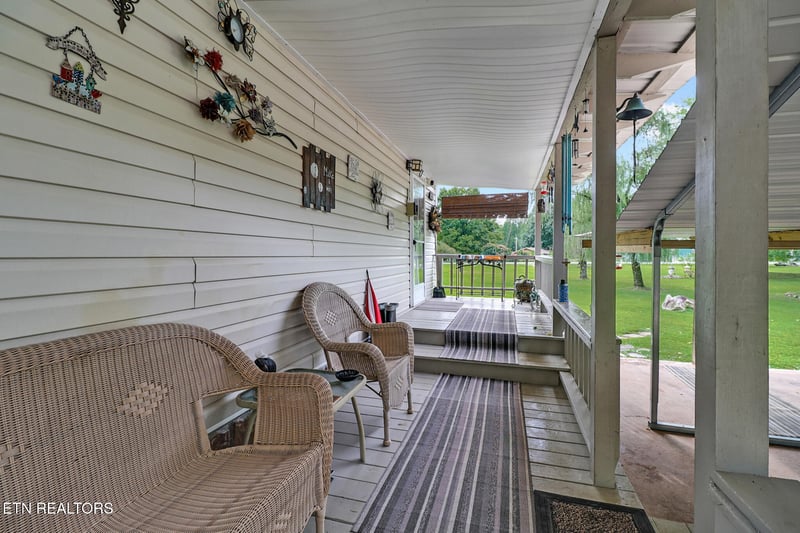 592 Heidel Rd, Wartburg, TN 37887