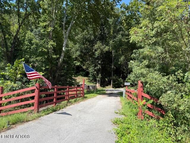 592 Morgan Co Hwy #Morgan County Highway, Harriman, TN 37748