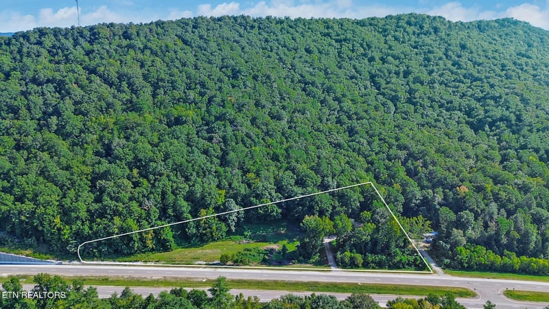 592 Morgan Co Hwy #Morgan County Highway, Harriman, TN 37748