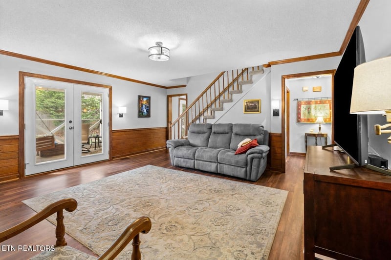 5921 Parkdale Rd, Knoxville, TN 37912