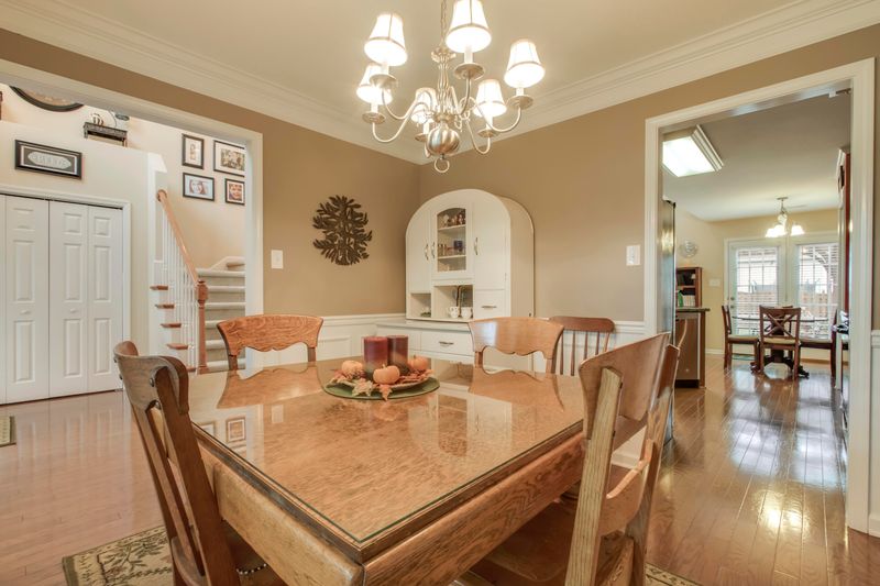5922 Gray Gables Dr, Knoxville, TN 37931
