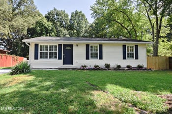 5924 W Pine Ln, Knoxville, TN 37909