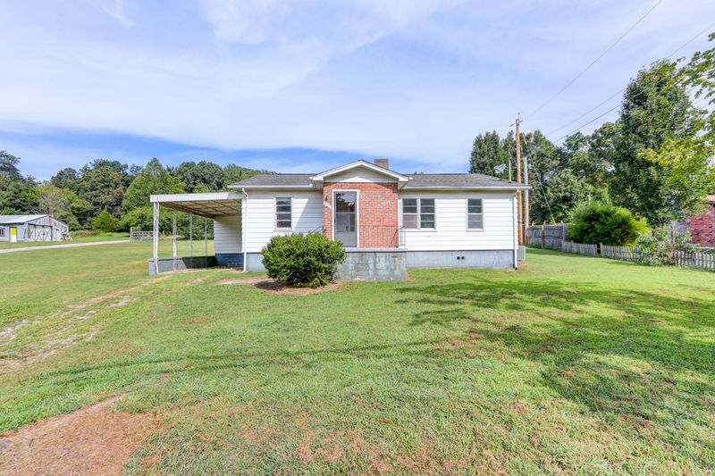 5925 Atkins Rd, Knoxville, TN 37918