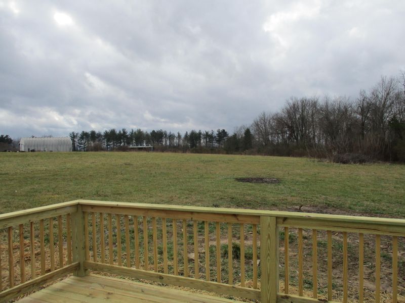 593 Gordon Rd, Crossville, TN 38572