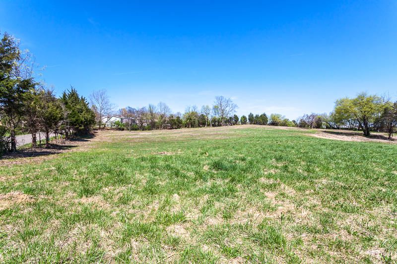 5934 Pleasant Ridge Rd, Knoxville, TN 37912