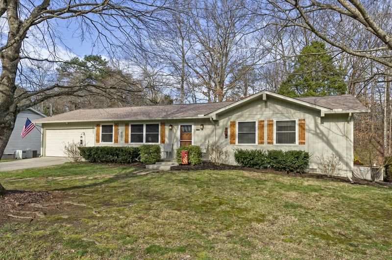5939 Westmere Dr, Knoxville, TN 37909