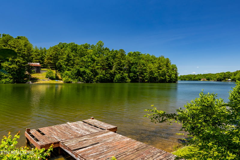 5940 Flats Rd, Tallassee, TN 37878