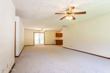 5941 Bridge Garden Rd, Knoxville, TN 37912