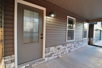 595 Taylon Ln, Oneida, TN 37841