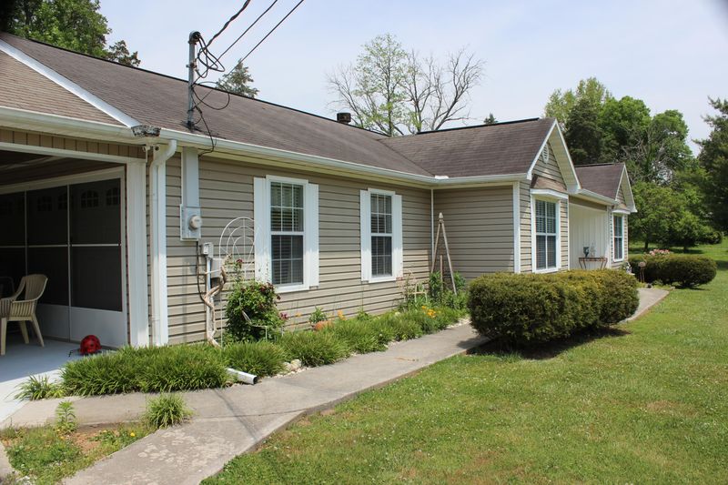 5956 Hickory Valley Rd, Andersonville, TN 37705
