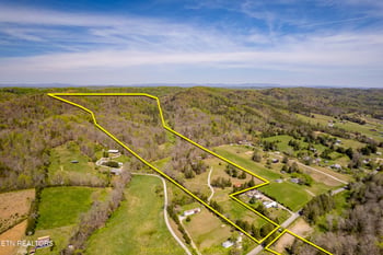 596 Byrams Fork Rd, Andersonville, TN 37705
