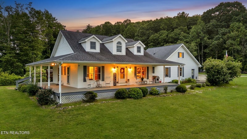 596 Clifty Creek Rd, Oakdale, TN 37829