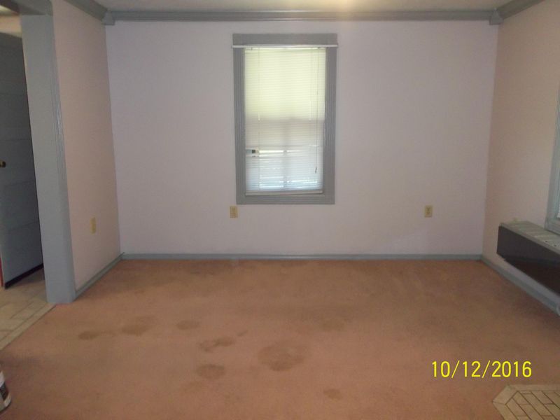596 Island Ford Rd, Lancing, TN 37770