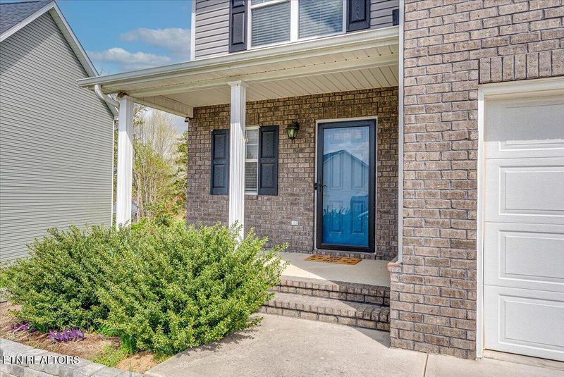 5961 Rain Cloud Rd, Knoxville, TN 37918