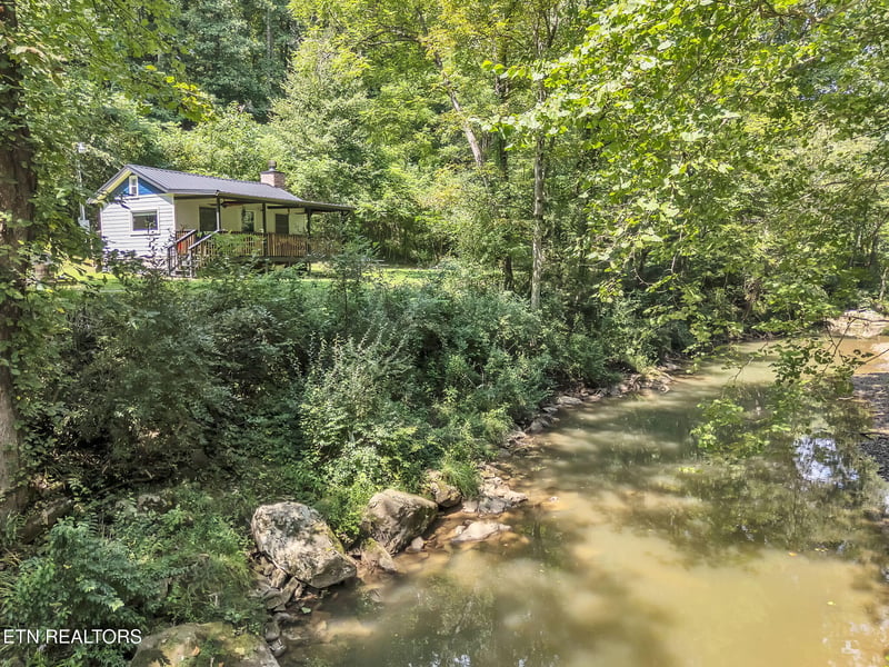 5963 New River Hwy, Briceville, TN 37710