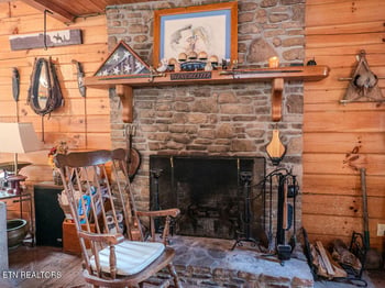 598 County Road 405, Madisonville, TN 37354