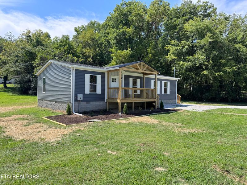 598 Kingston Ave, Rockwood, TN 37854