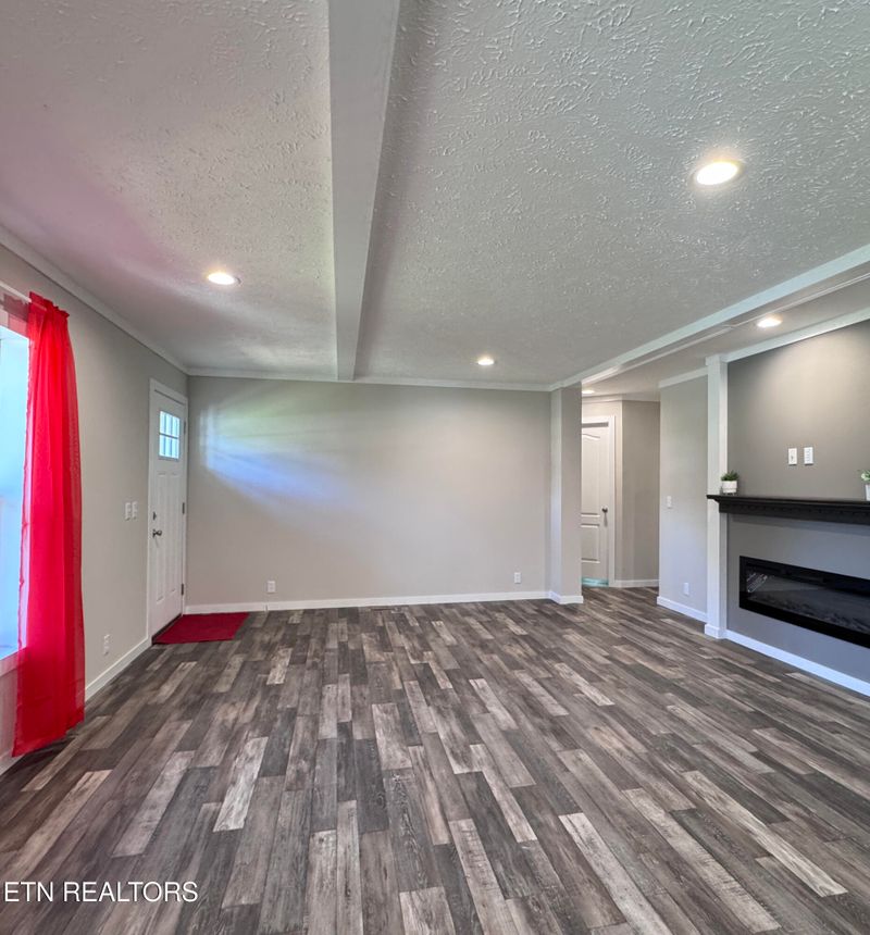 598 Kingston Ave, Rockwood, TN 37854