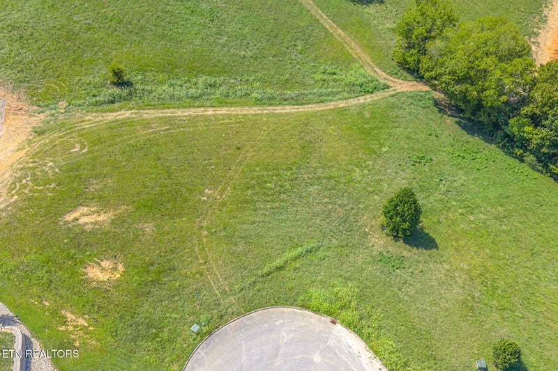 599 River Rd, Loudon, TN 37774
