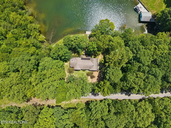 599 Winton Chapel Rd, Rockwood, TN 37854