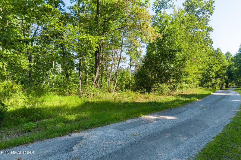 5ac Robbins Dr, Crossville, TN 38572