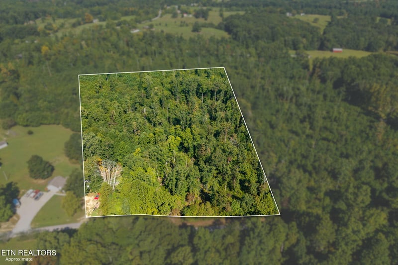 5ac Robbins Dr, Crossville, TN 38572