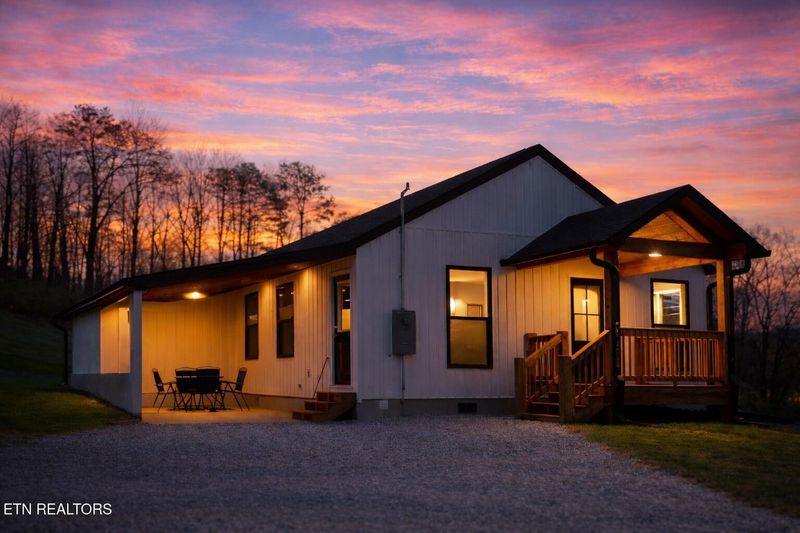 6 Shawnee Trl, Athens, TN 37303