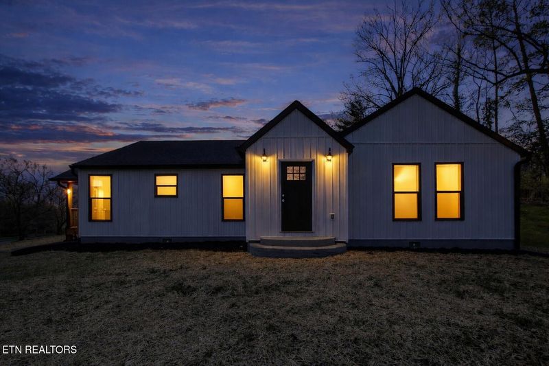 6 Shawnee Trl, Athens, TN 37303
