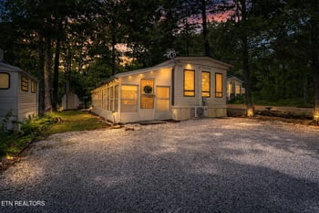 60 Apache Tr, Crossville, TN 38572