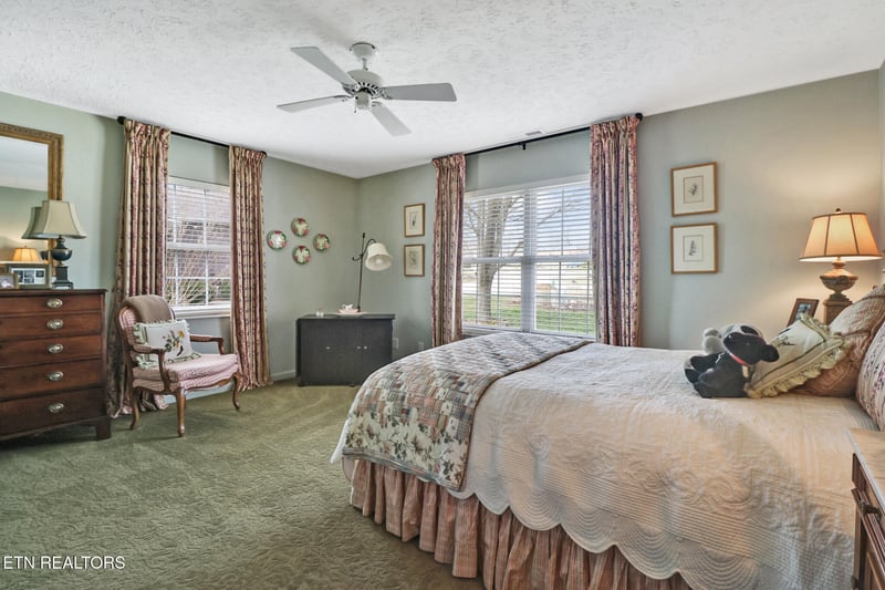 60 Hawthorn Loop, Crossville, TN 38555