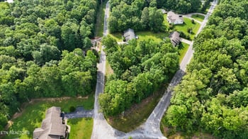 600 Aqum Cir, Crossville, TN 38572