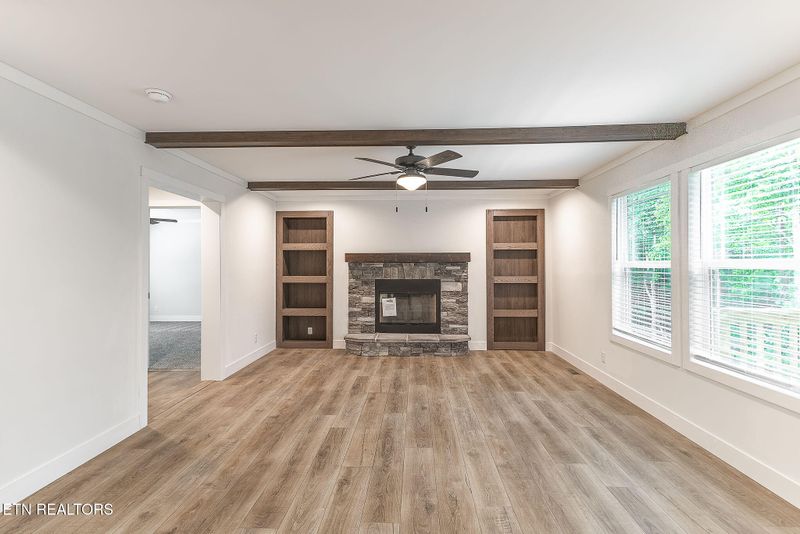600 Bradshaw Hollow Rd, Loudon, TN 37774