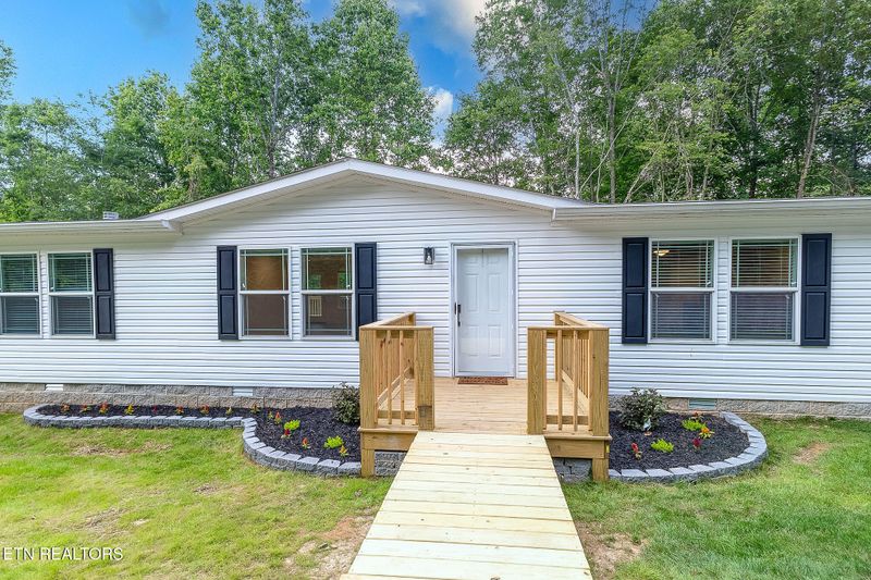 600 Bradshaw Hollow Rd, Loudon, TN 37774