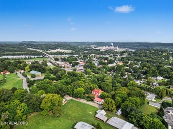 600 Commerce St, Loudon, TN 37774